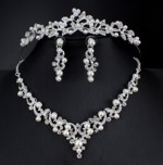 Diadem/tiara med smykkesæt - perledrøm, sølv